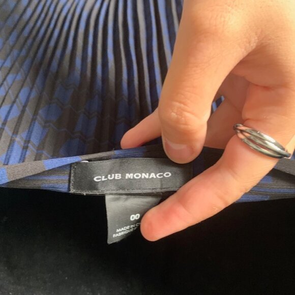 Club Monaco Yowshee patterned pleated midi Skirt - Picture 6 of 7